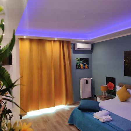 Suite Maison Tropical - Luxury Apartment In Bari Luaran gambar