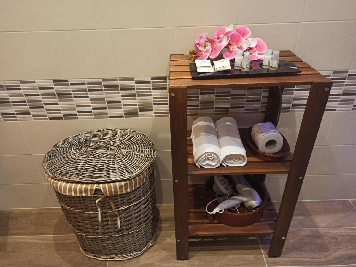 Suite Maison Tropical - Luxury Apartment In Bari Luaran gambar